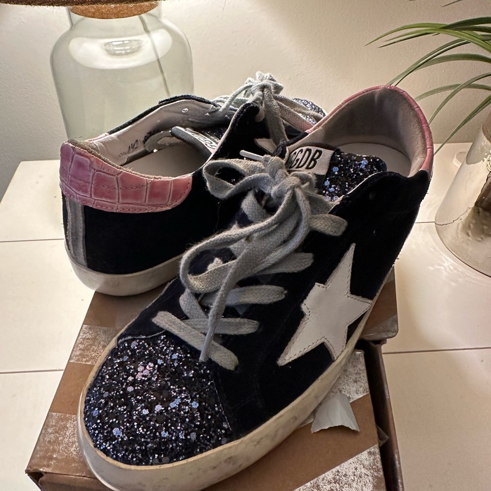 Golden Goose Size 38